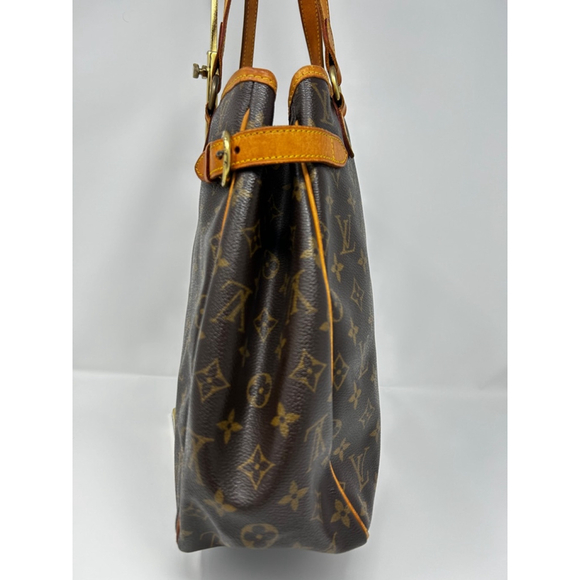 Louis Vuitton
LV Monogram Batignolles Vertical Shoulder Bag - Picture 3 of 16